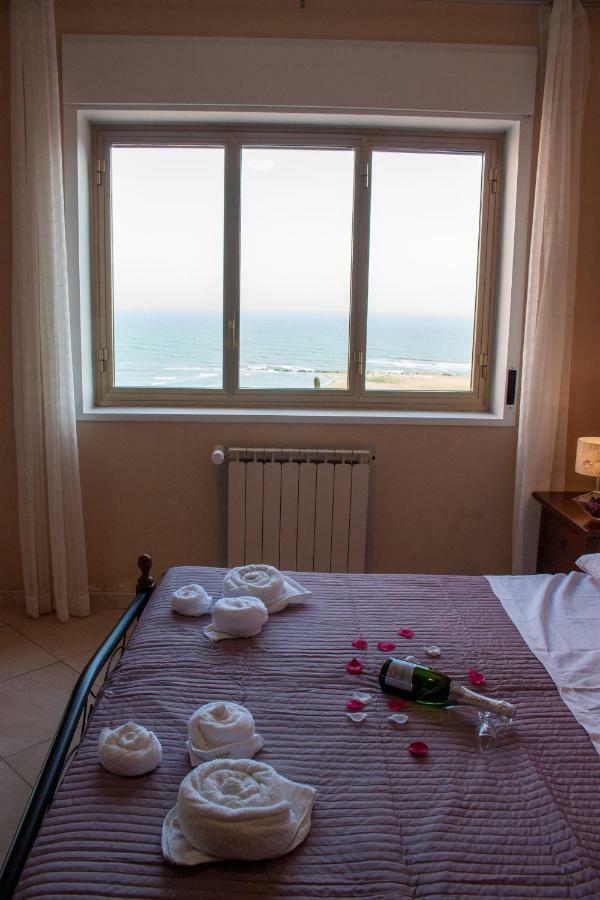La Terrazza Sul Mare Di Bellavista Villa ปอร์โต เอมเปโดเกล ภายนอก รูปภาพ